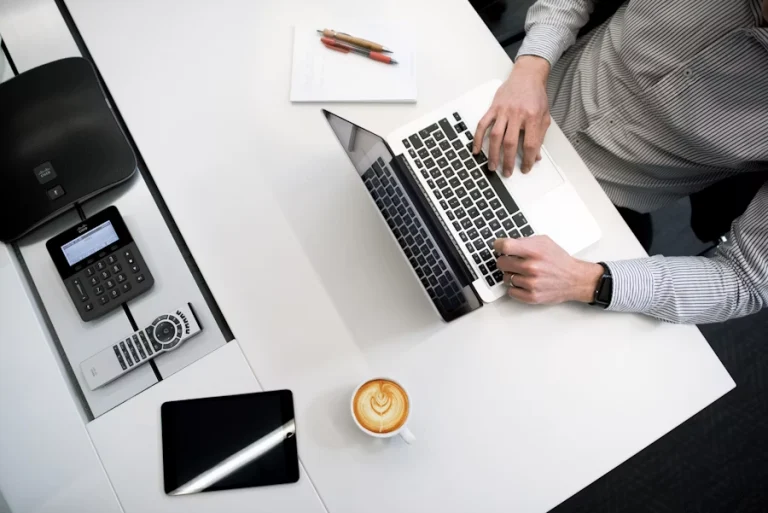 5 Benefits of Regular Office Cleaning for Your Business